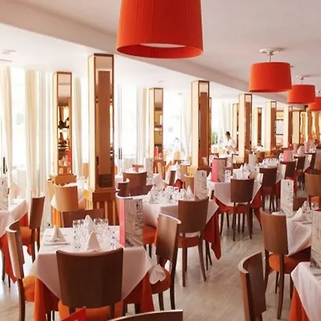 Hotel Clumba