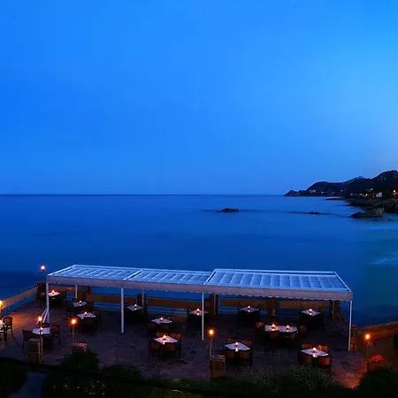 Hotel Clumba 3*