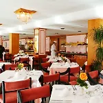Clumba Готель 3*