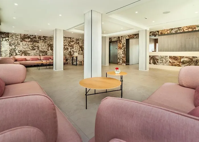 クルンバ カラ・ラトハダ